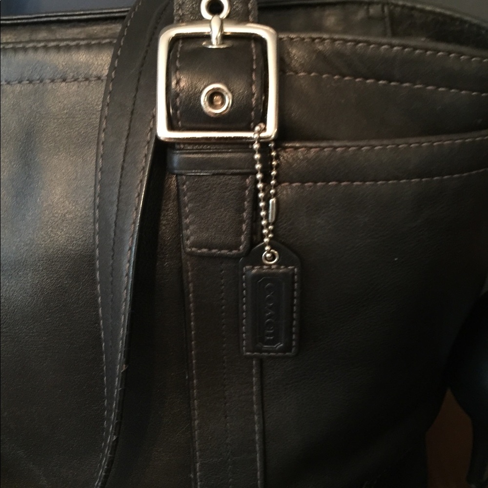 Classic Black Leather Coach Tote!! - Picture 3 of 8